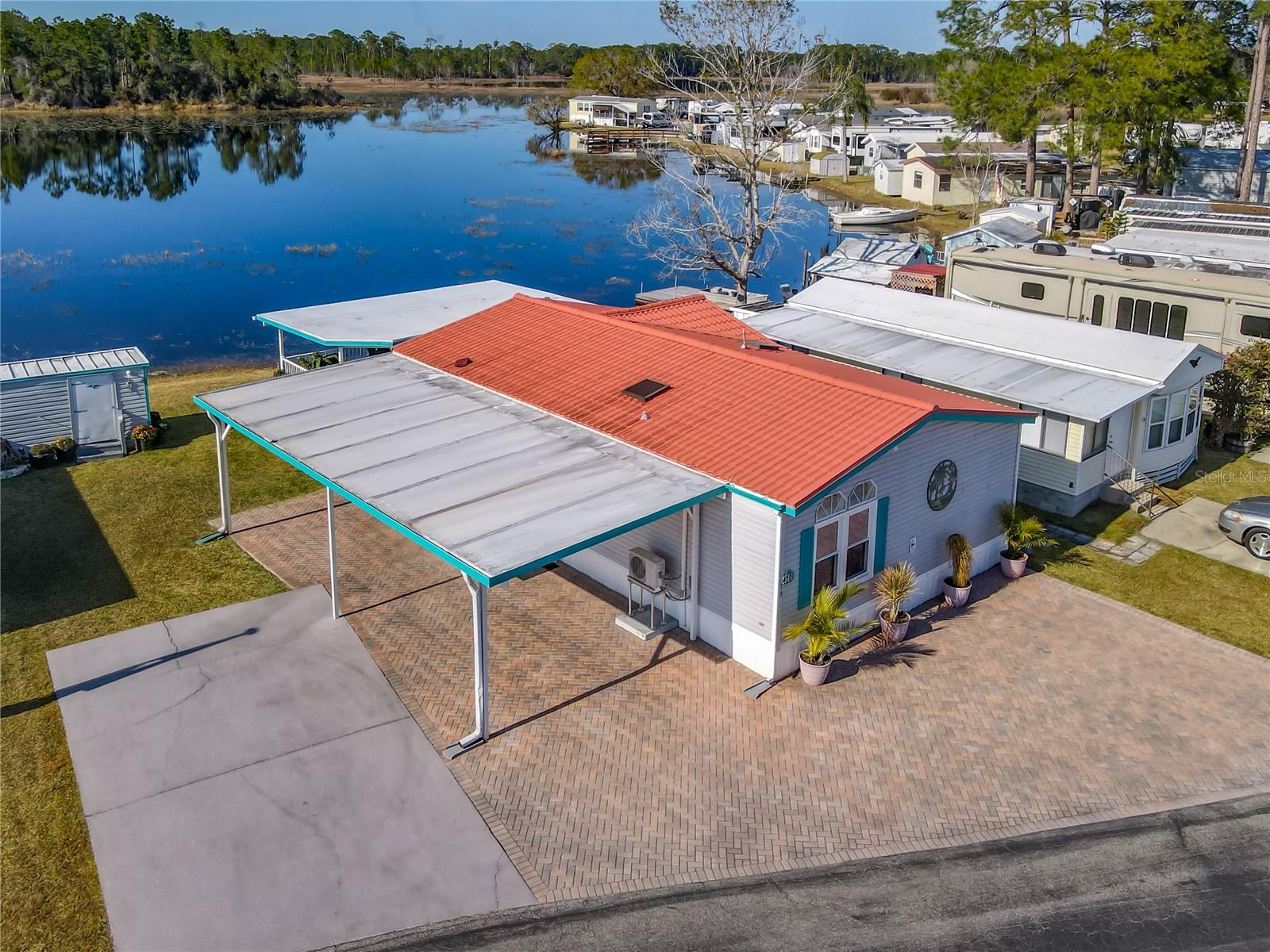 70 EAGLE POINT S, Osteen, FL 32764