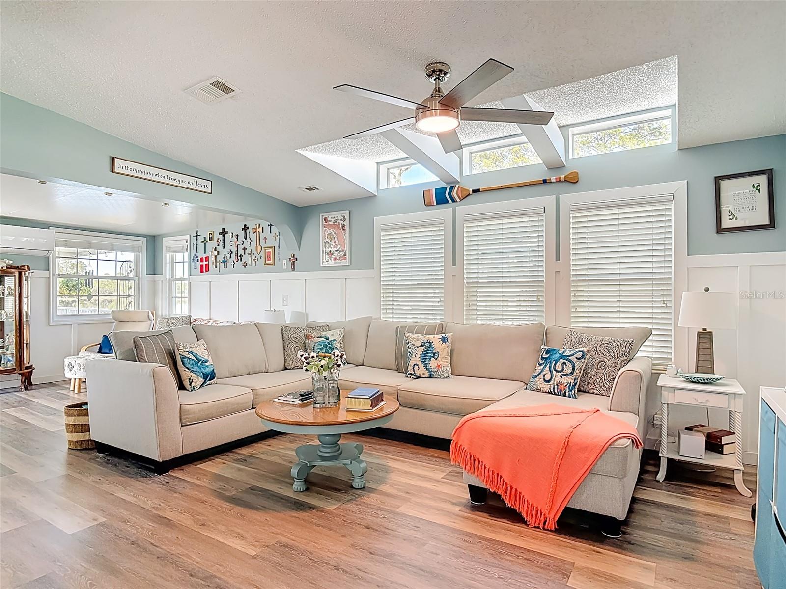 70 EAGLE POINT S, Osteen, FL 32764
