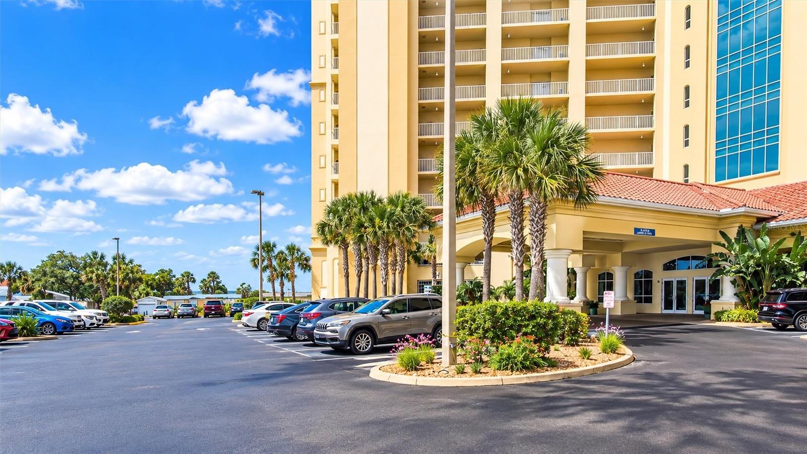 2801 S RIDGEWOOD AVENUE, #608, South Daytona, FL 32119