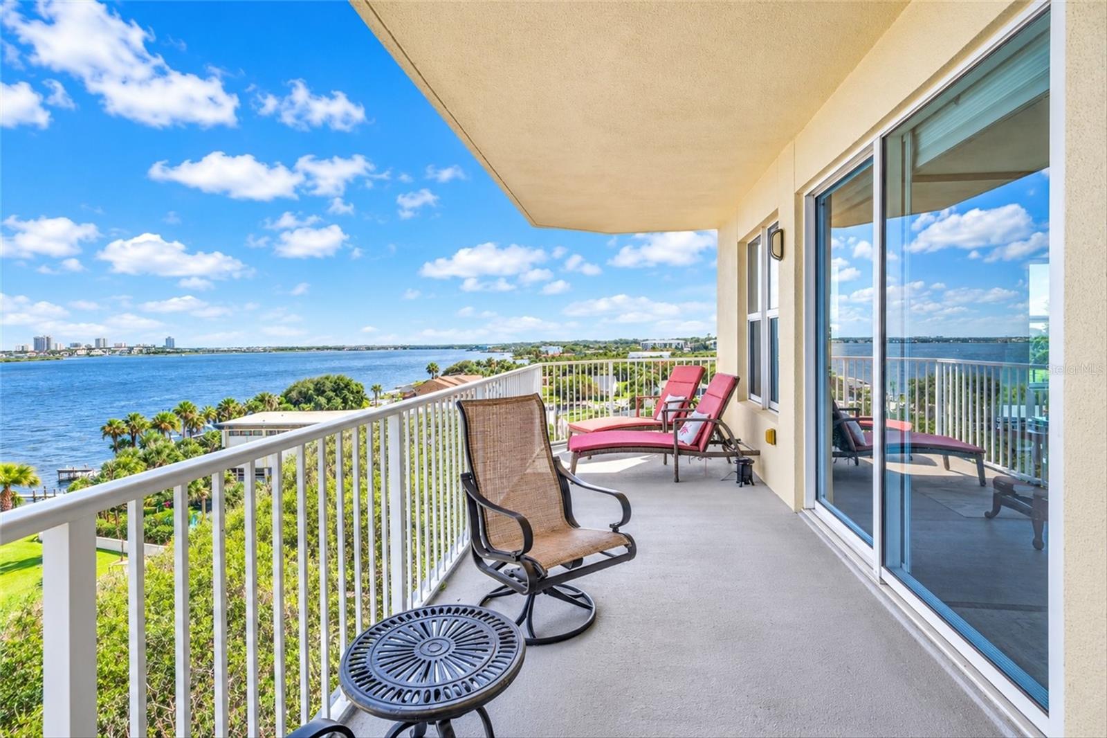 2801 S RIDGEWOOD AVENUE, #608, South Daytona, FL 32119
