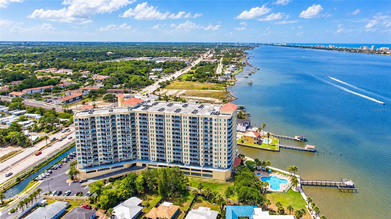 2801 S RIDGEWOOD AVENUE, #608, South Daytona, FL 32119
