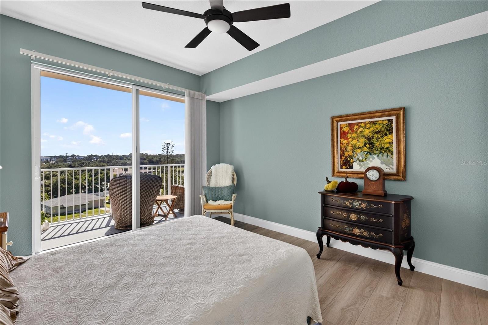 2801 S RIDGEWOOD AVENUE, #608, South Daytona, FL 32119