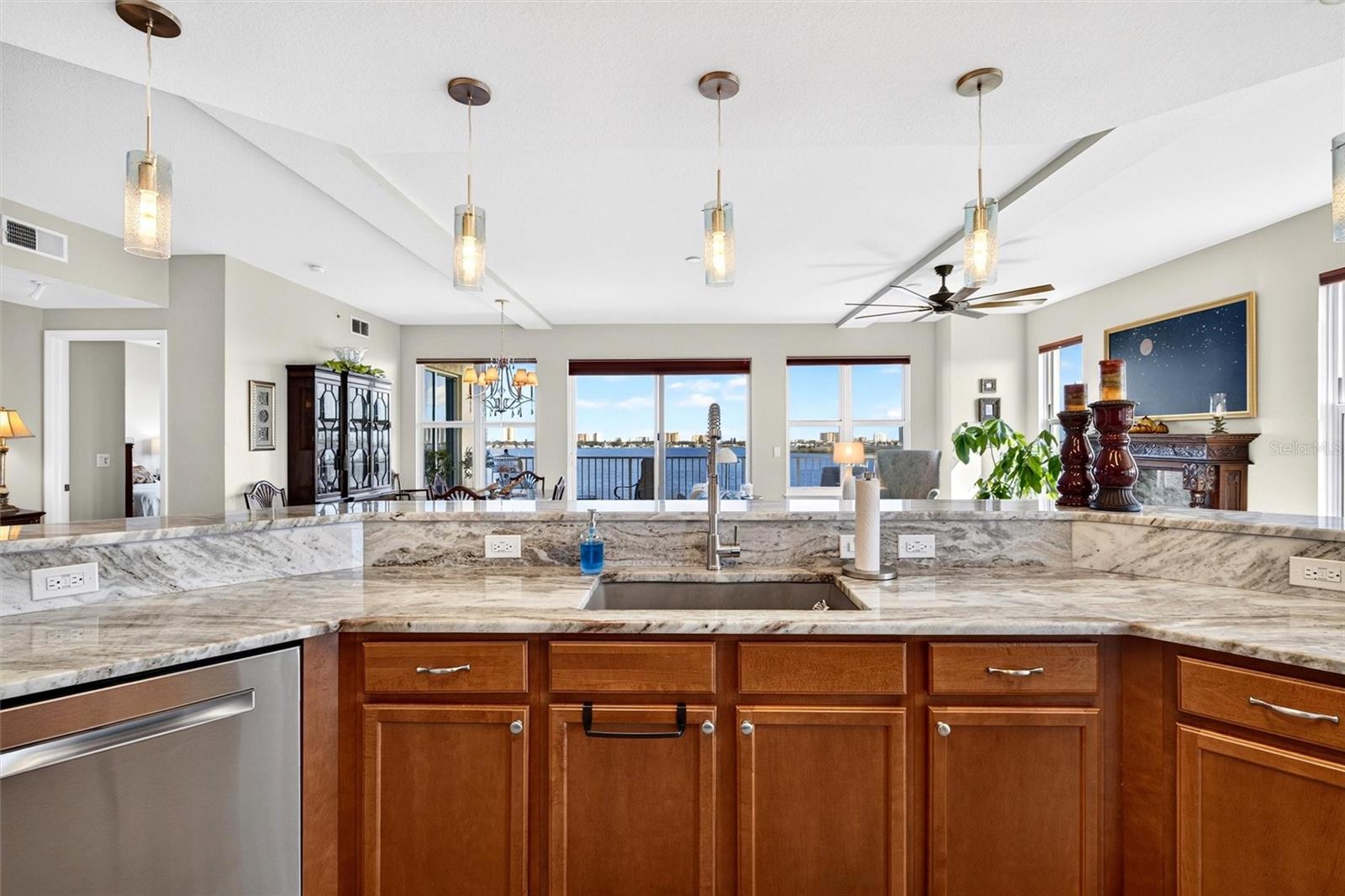 2801 S RIDGEWOOD AVENUE, #608, South Daytona, FL 32119