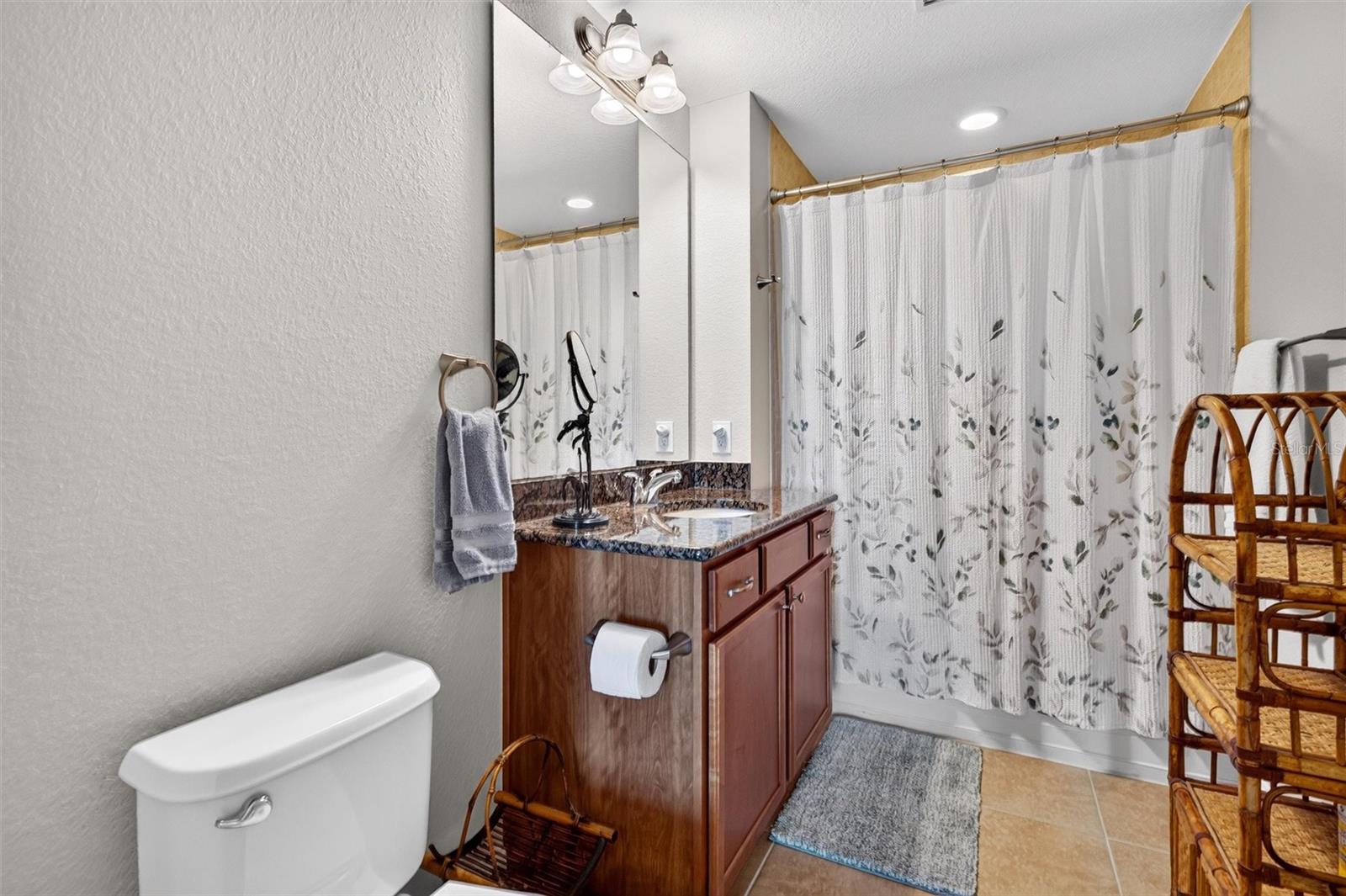 2801 S RIDGEWOOD AVENUE, #608, South Daytona, FL 32119