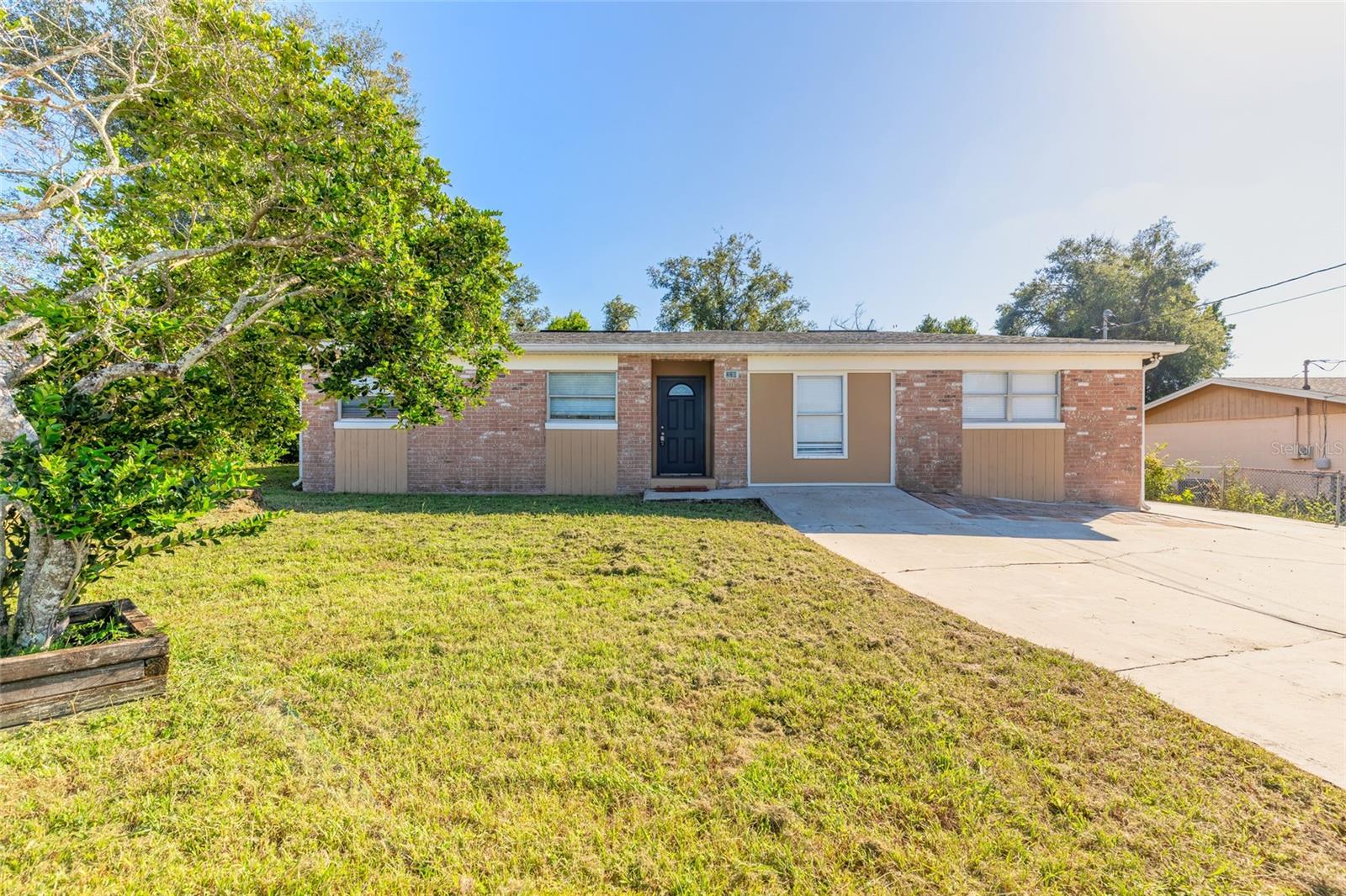 228 E HOLLY DRIVE, Orange City, FL 32763 228 E HOLLY DRIVE, Orange City, FL 32763