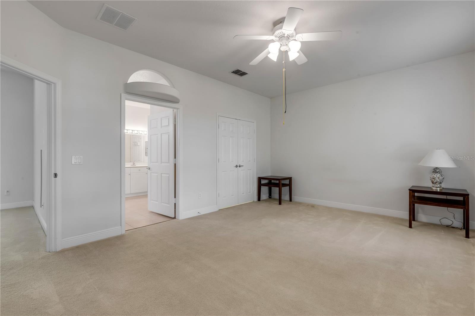 116 BAUER CIRCLE, Daytona Beach, FL 32124