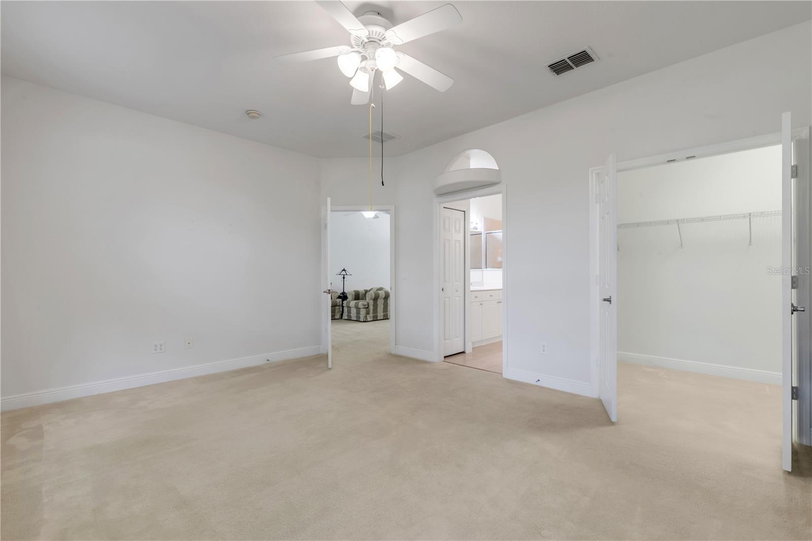 116 BAUER CIRCLE, Daytona Beach, FL 32124
