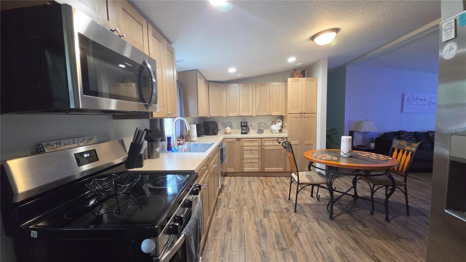 2381 OLD DAYTONA RD, Deland, FL 32724 2381 OLD DAYTONA RD, Deland, FL 32724