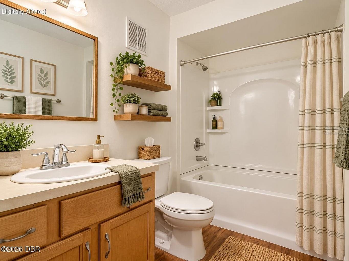 Upstairs Bathroom Virtually Staged