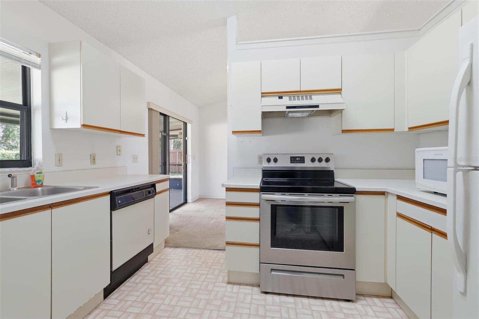 1381 HEATHER GLEN DRIVE, Deland, FL 32724
