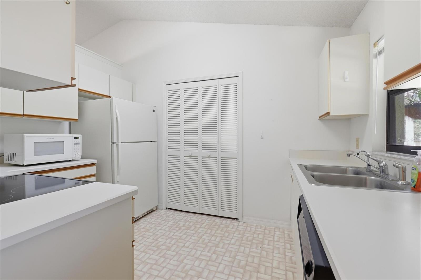 1381 HEATHER GLEN DRIVE, Deland, FL 32724