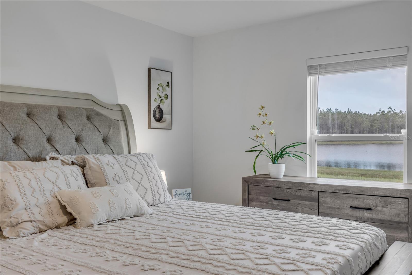 1295 BELLE ISLE LANE, Daytona Beach, FL 32124