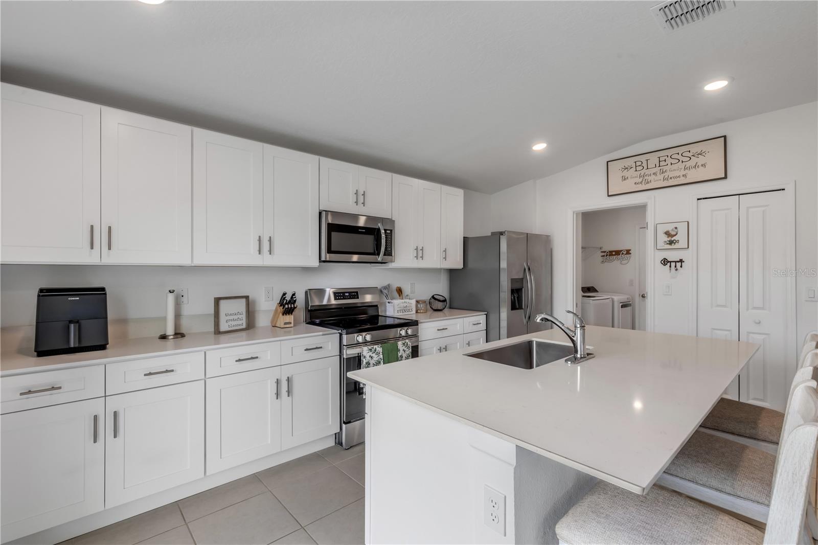 1295 BELLE ISLE LANE, Daytona Beach, FL 32124