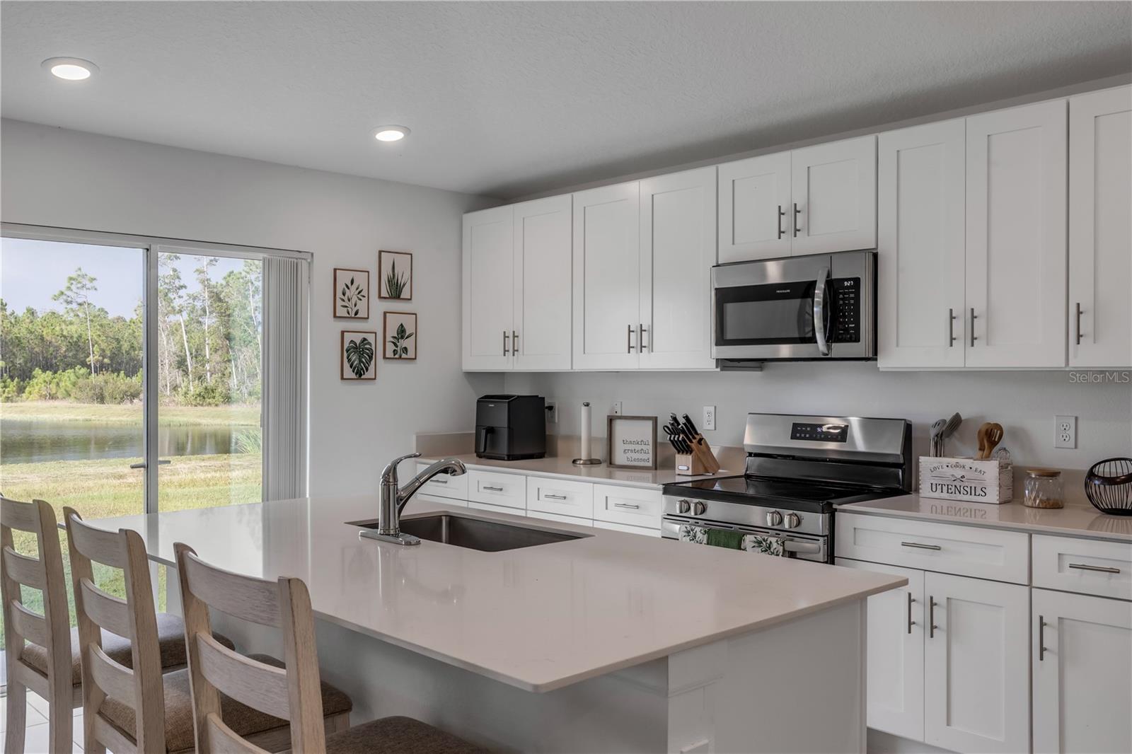 1295 BELLE ISLE LANE, Daytona Beach, FL 32124