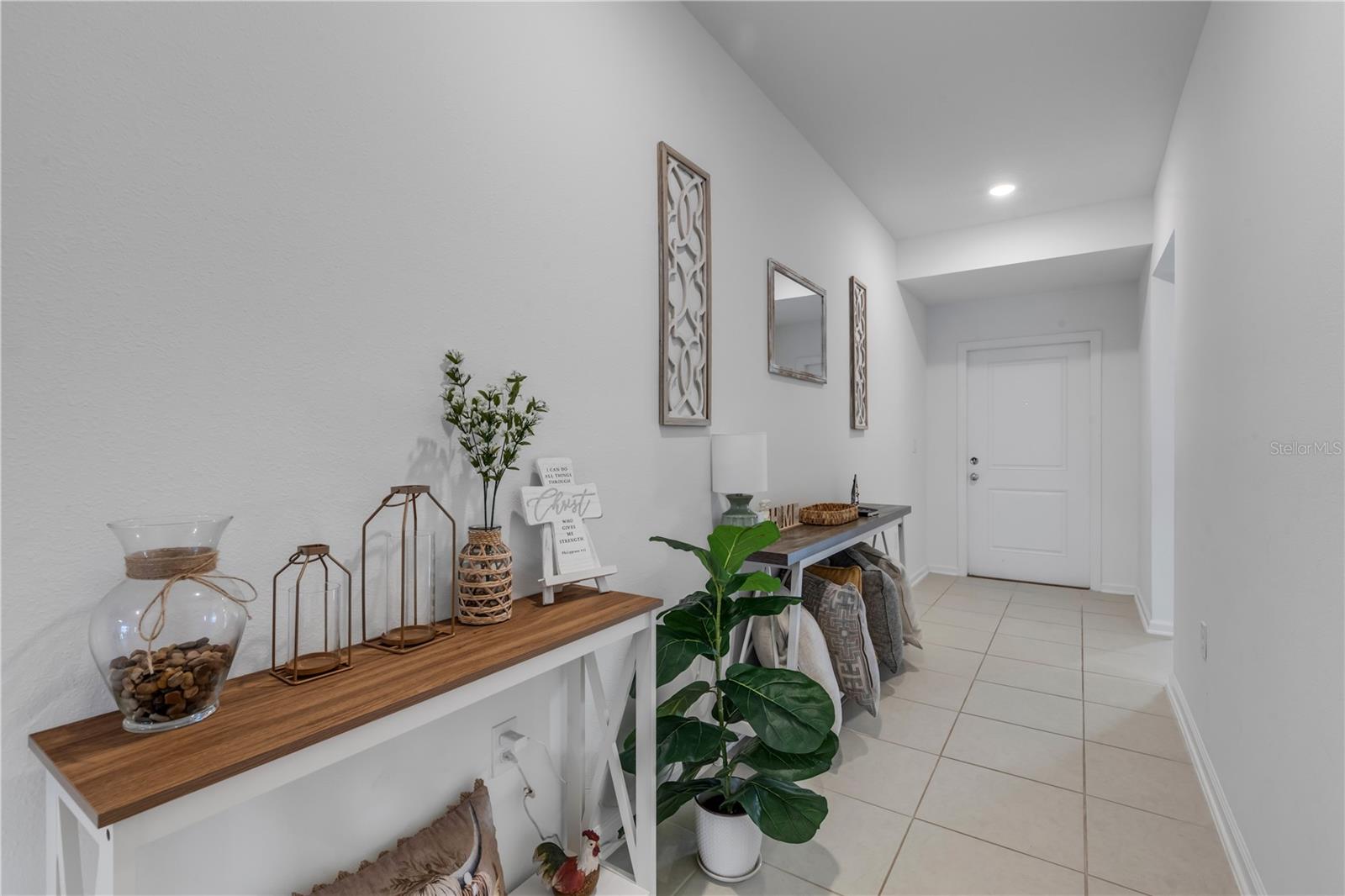 1295 BELLE ISLE LANE, Daytona Beach, FL 32124