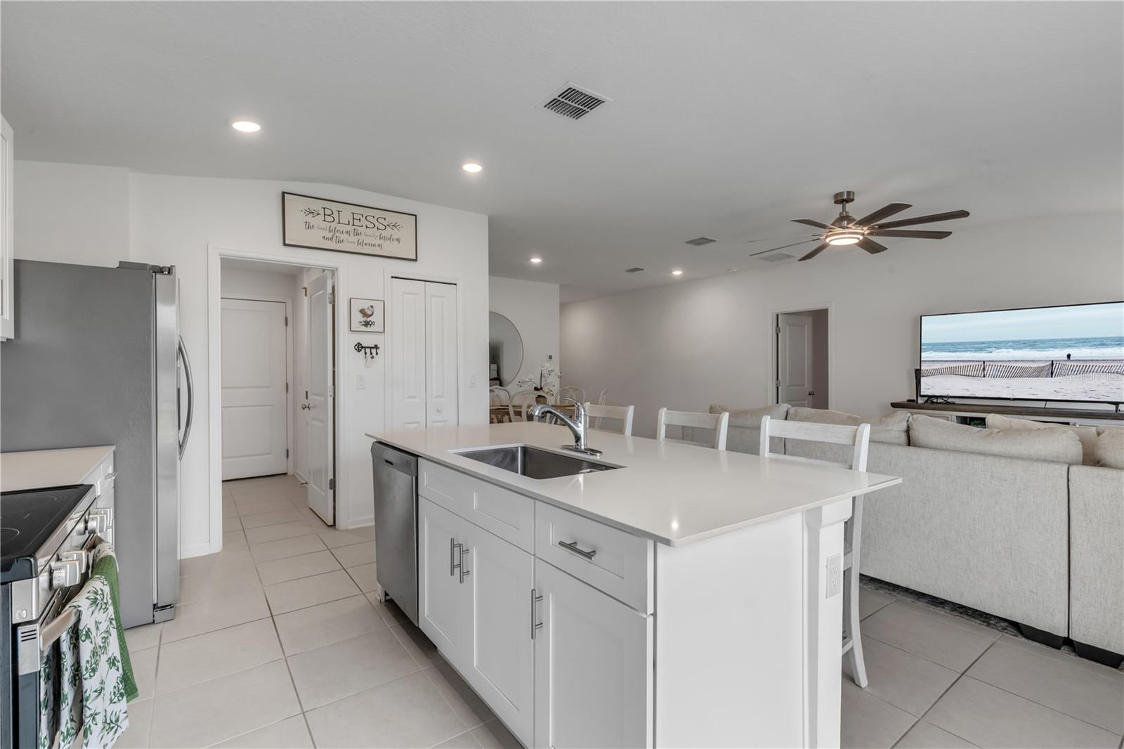 1295 BELLE ISLE LANE, Daytona Beach, FL 32124