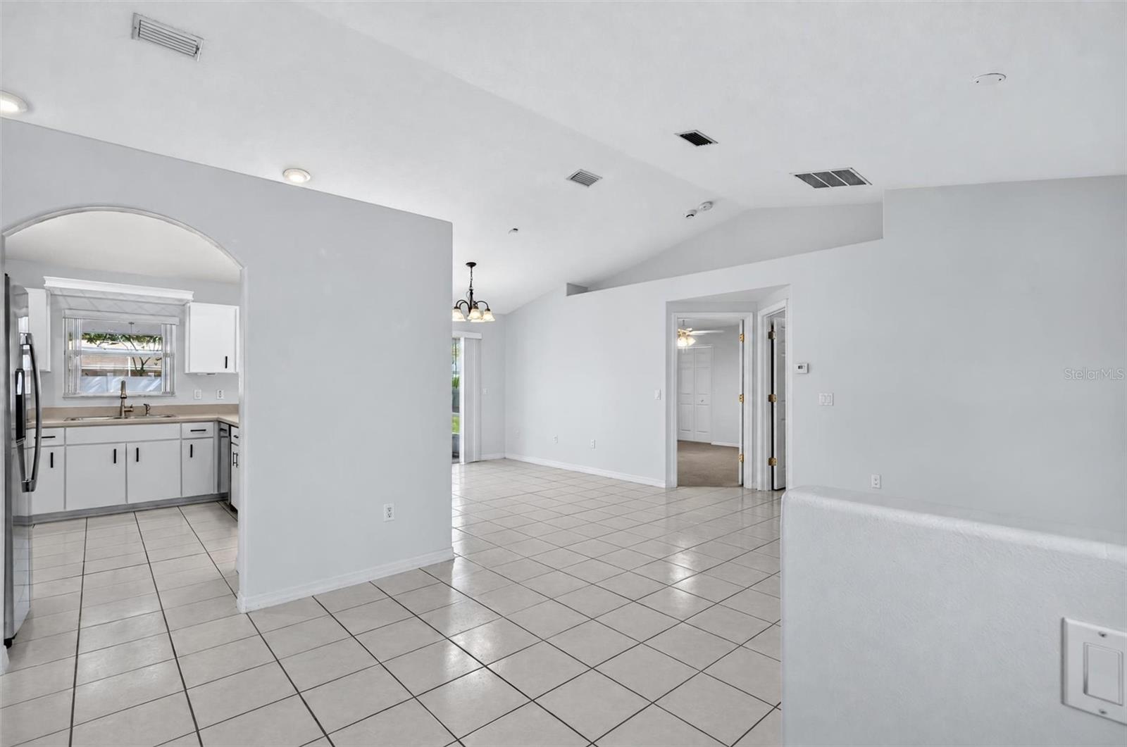 25 POTTERS LANE, Palm Coast, FL 32164 25 POTTERS LANE, Palm Coast, FL 32164