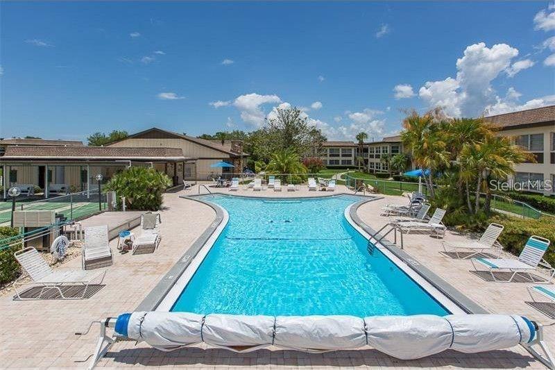 POOL 1 HEATED