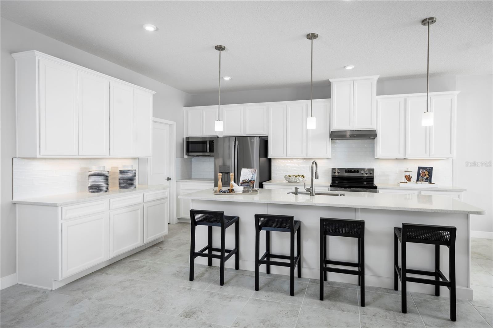 22145 PINE GROVE LOOP, Leesburg, FL 34748 22145 PINE GROVE LOOP, Leesburg, FL 34748