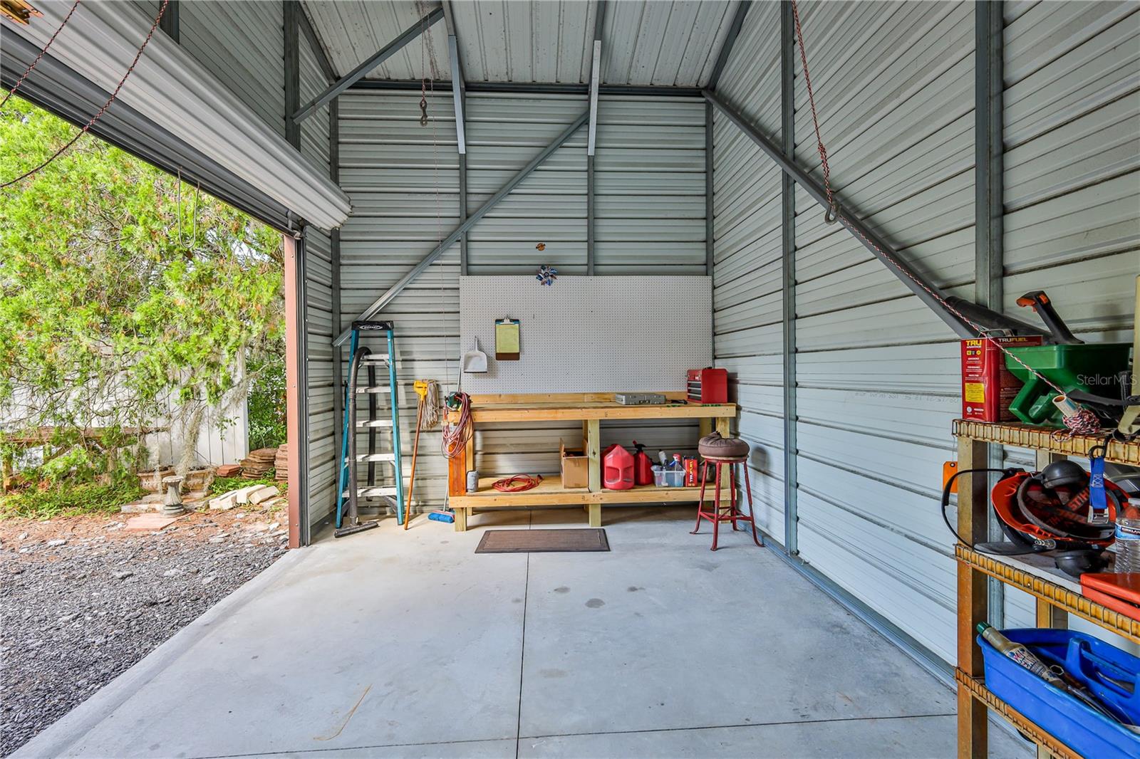 8270 SYCAMORE DRIVE, New Port Richey, FL 34654