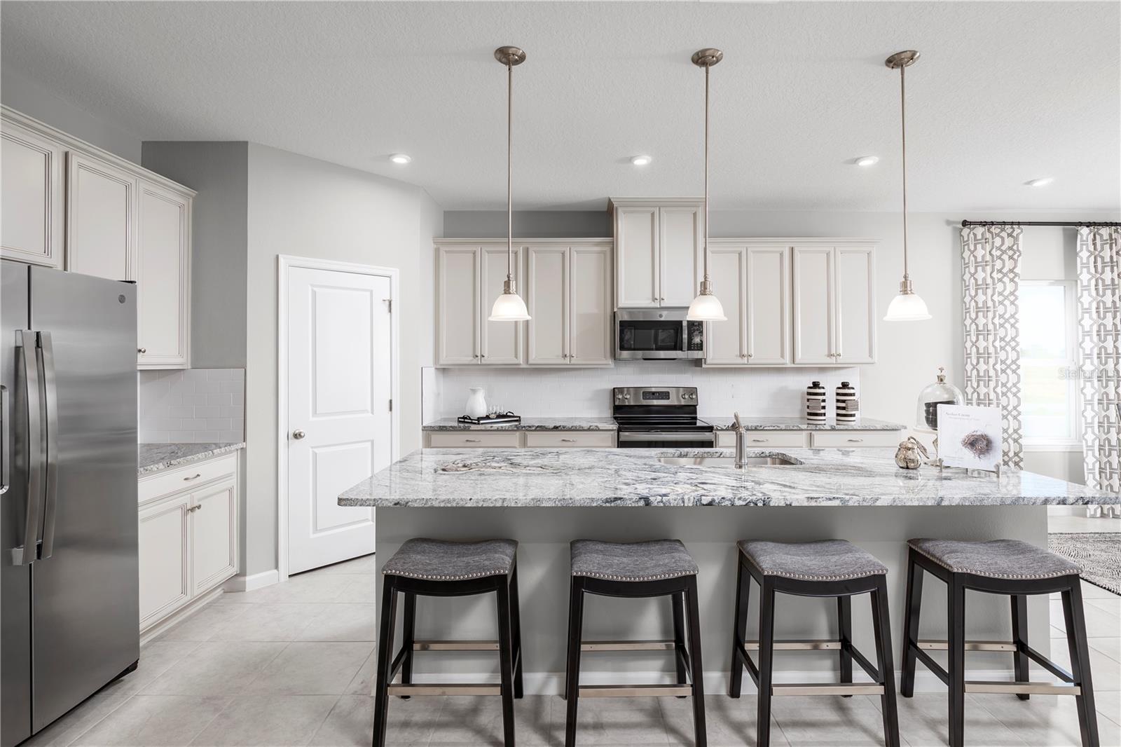 11062 NELLIE CROSSING CIRCLE, Clermont, FL 34711