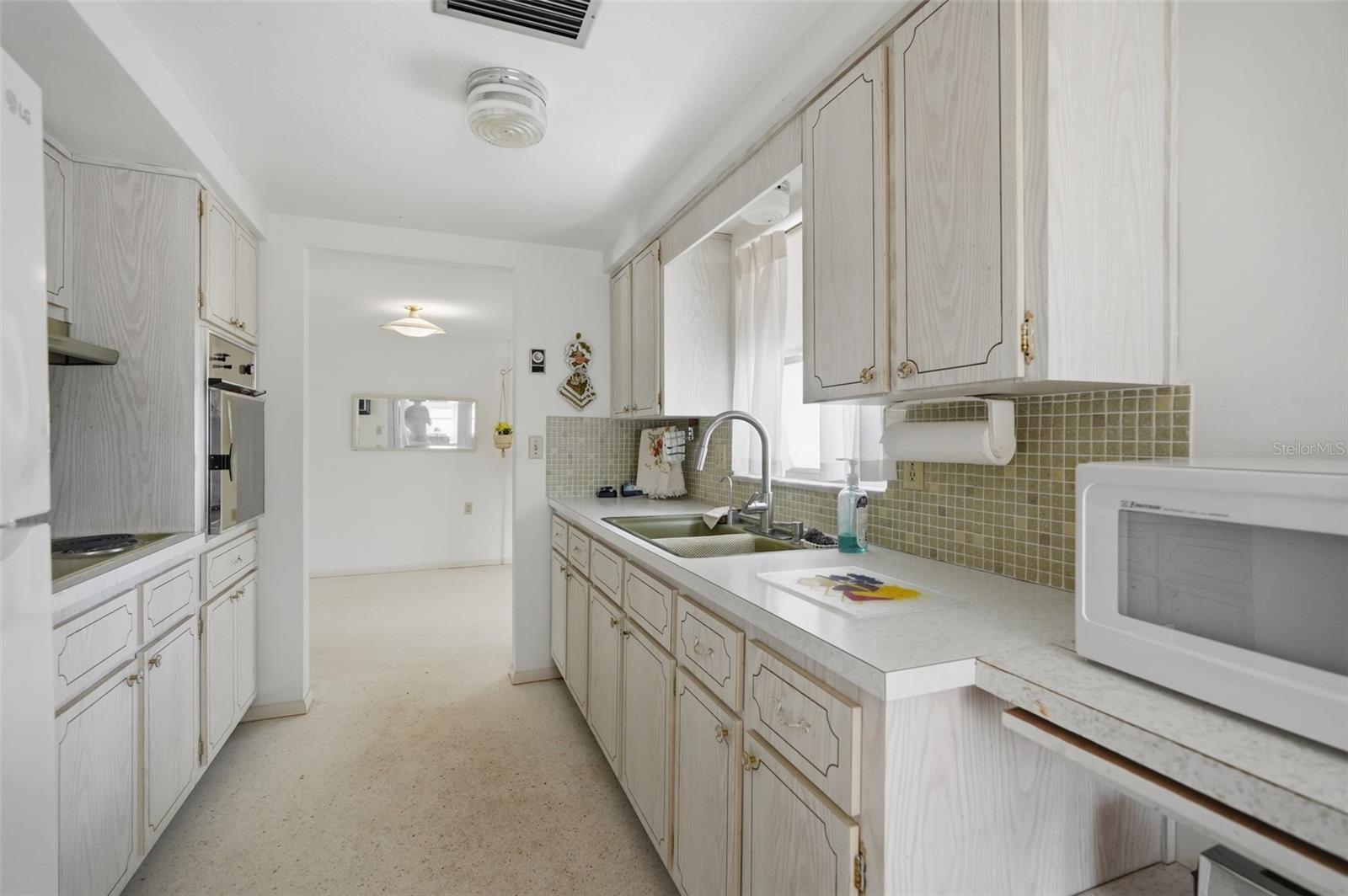 1207 LODESTAR DRIVE, Holiday, FL 34690 1207 LODESTAR DRIVE, Holiday, FL 34690