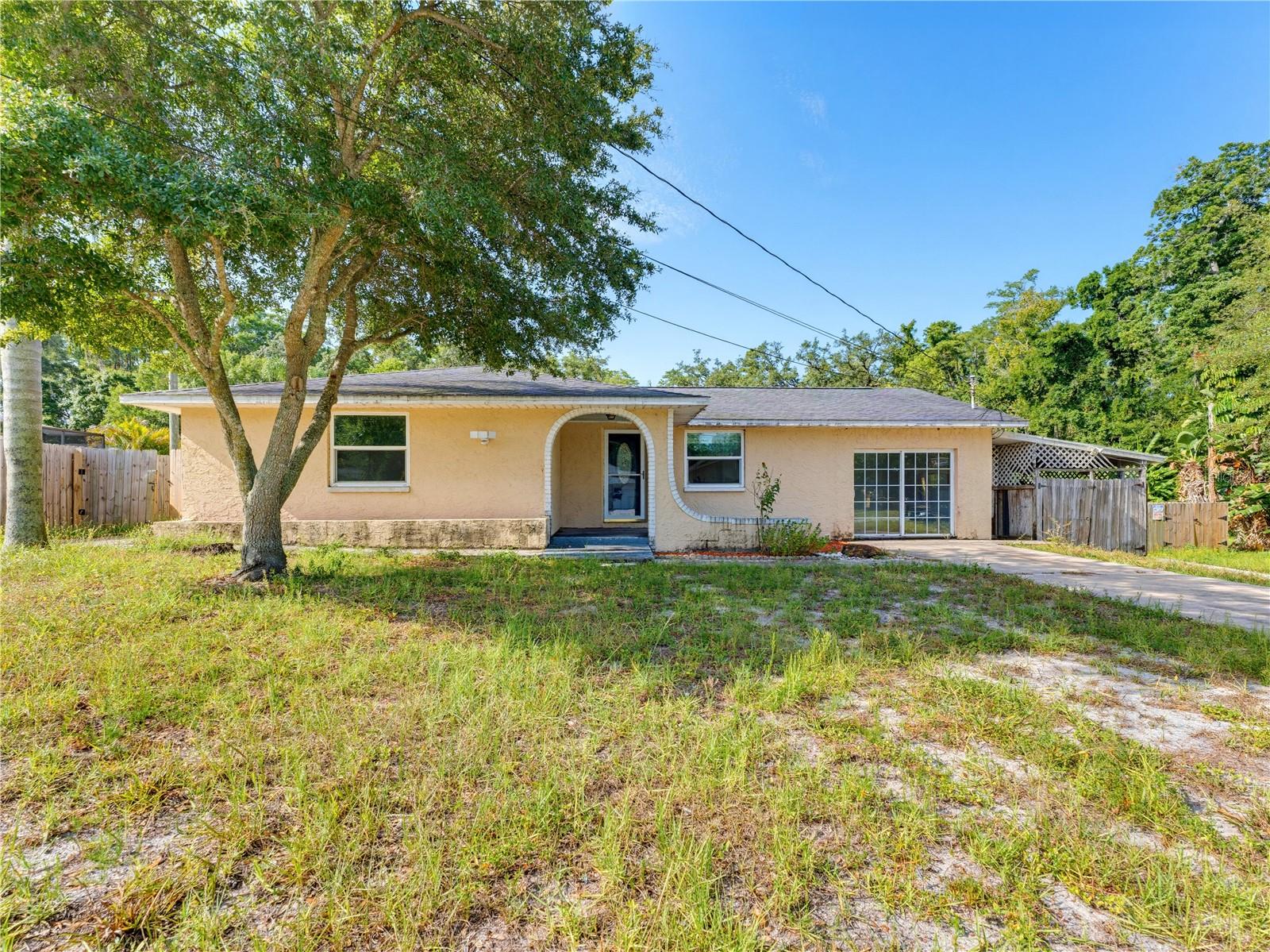 1116 E OAKWOOD STREET, Tarpon Springs, FL 34689 1116 E OAKWOOD STREET, Tarpon Springs, FL 34689