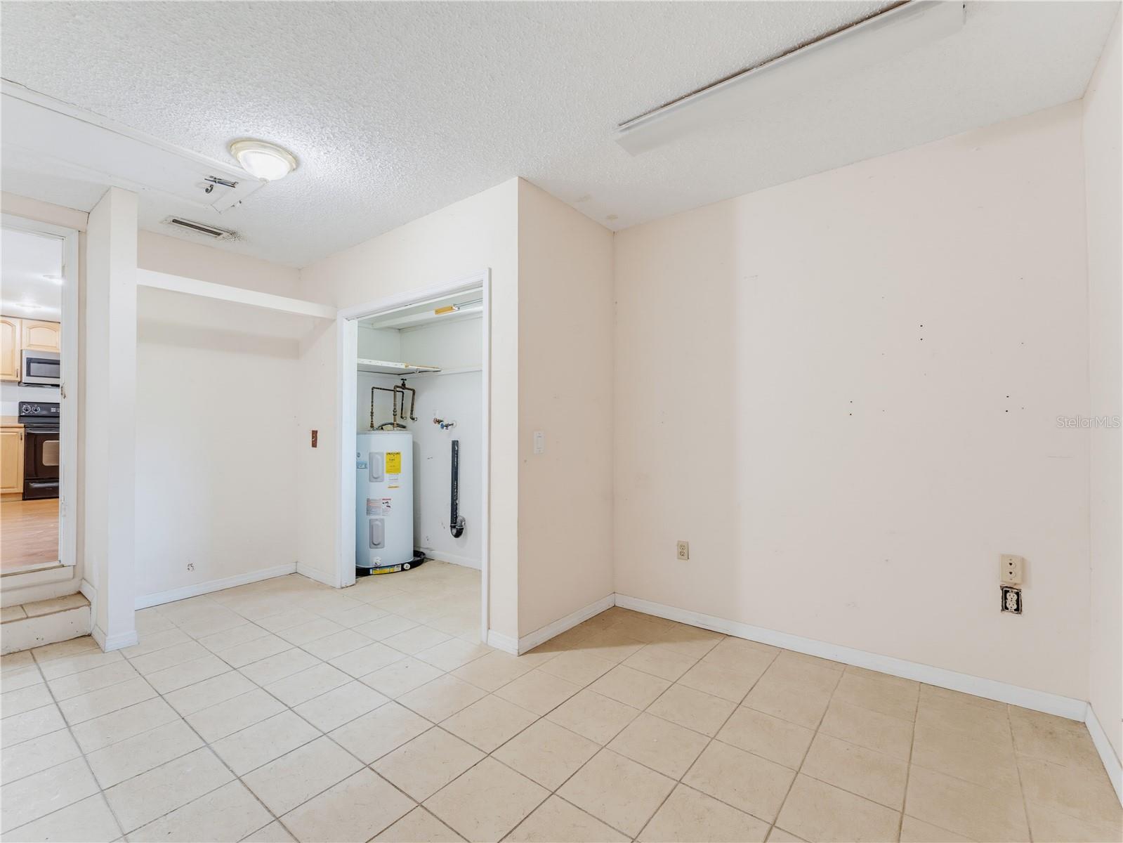 1116 E OAKWOOD STREET, Tarpon Springs, FL 34689