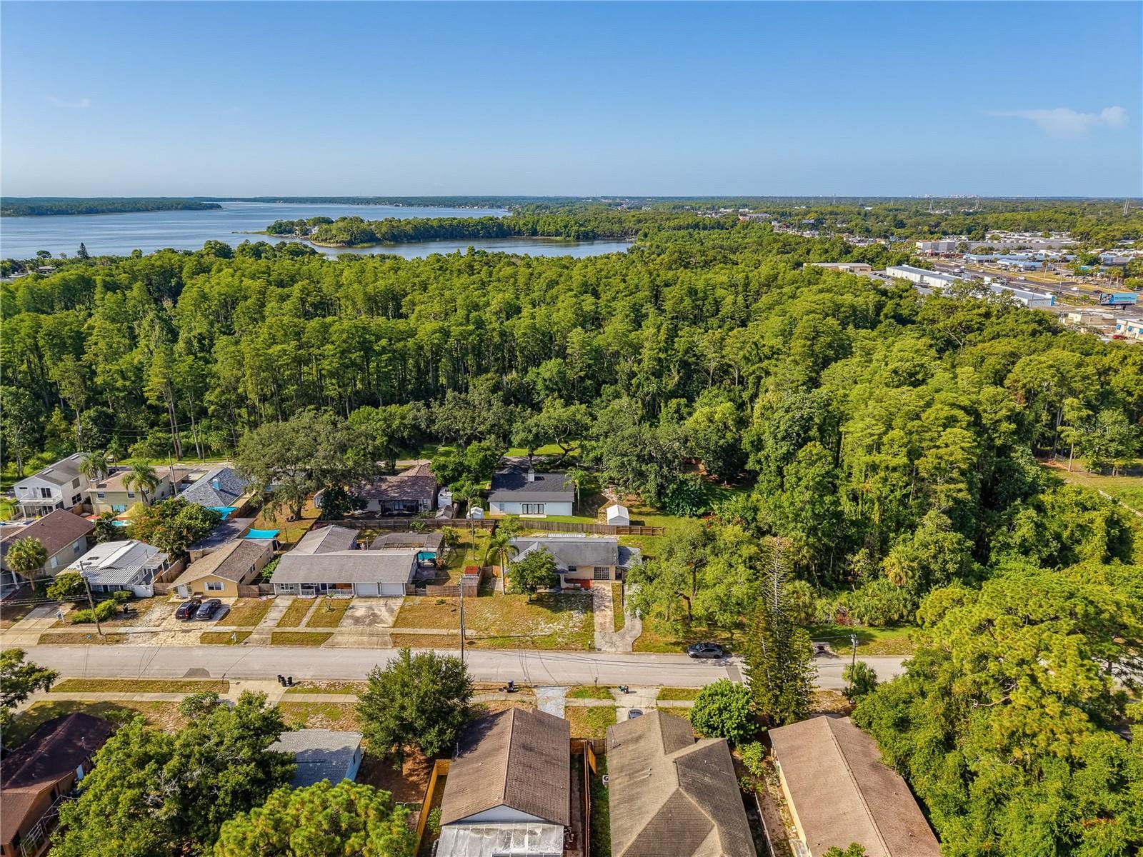 1116 E OAKWOOD STREET, Tarpon Springs, FL 34689