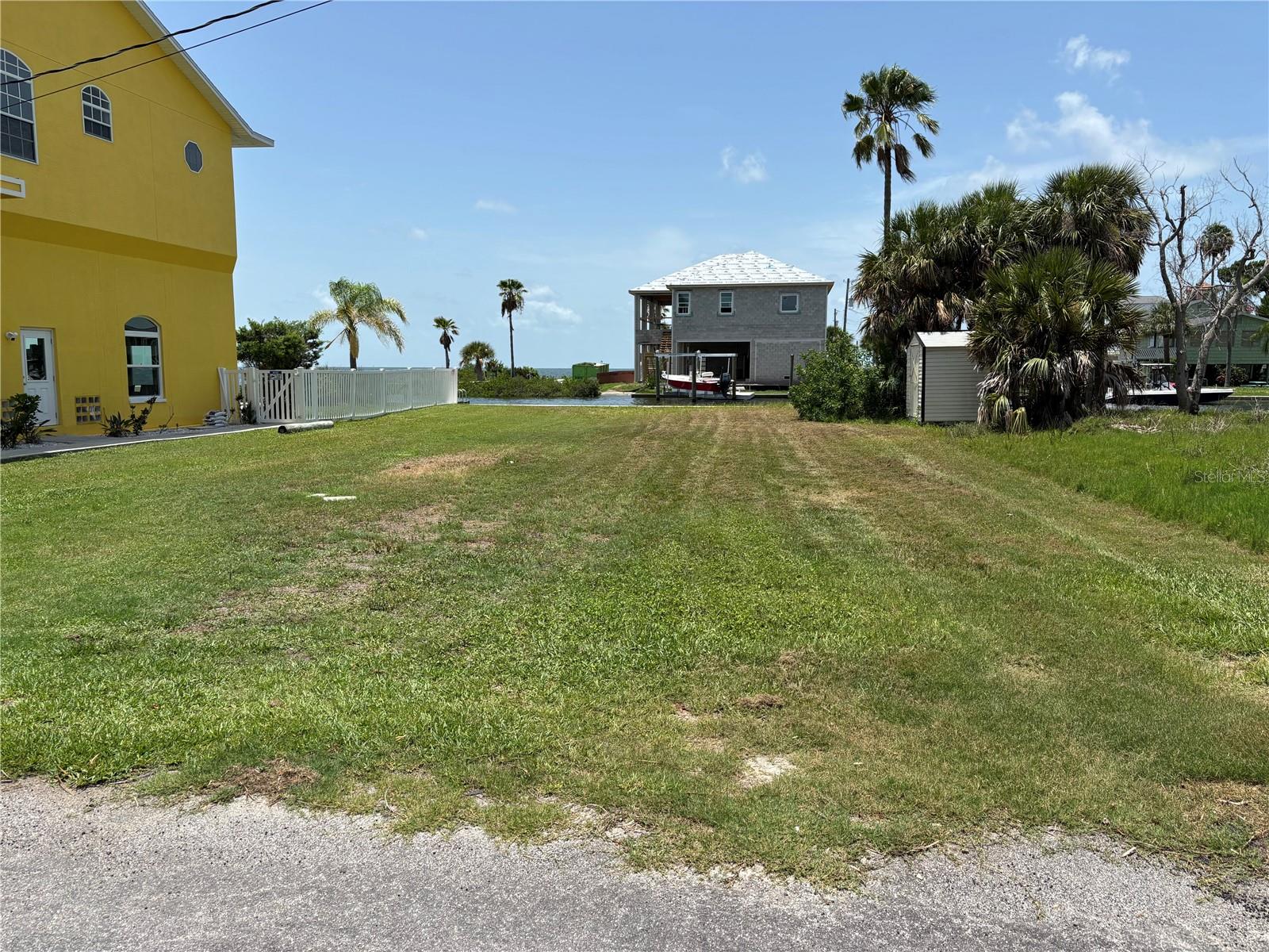 65x105 Lot 65x105 Lot