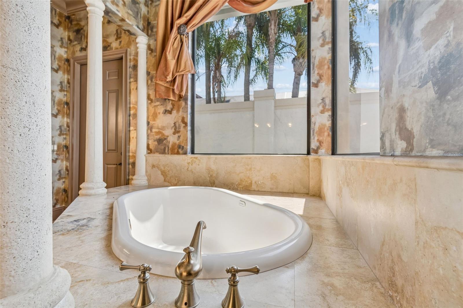 13250 BELLARIA CIRCLE, Windermere, FL 34786