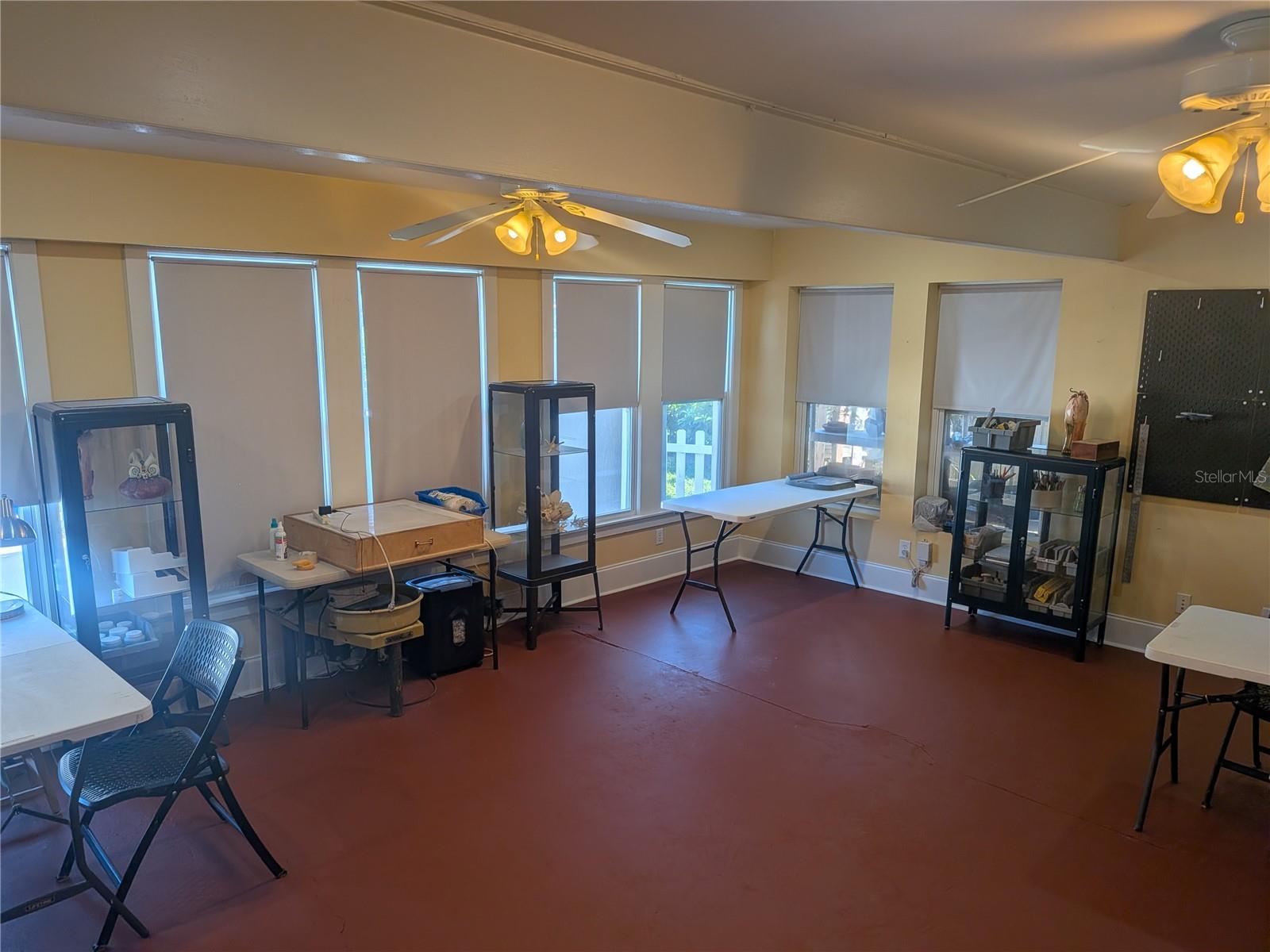 410 E PARK STREET, Lakeland, FL 33803