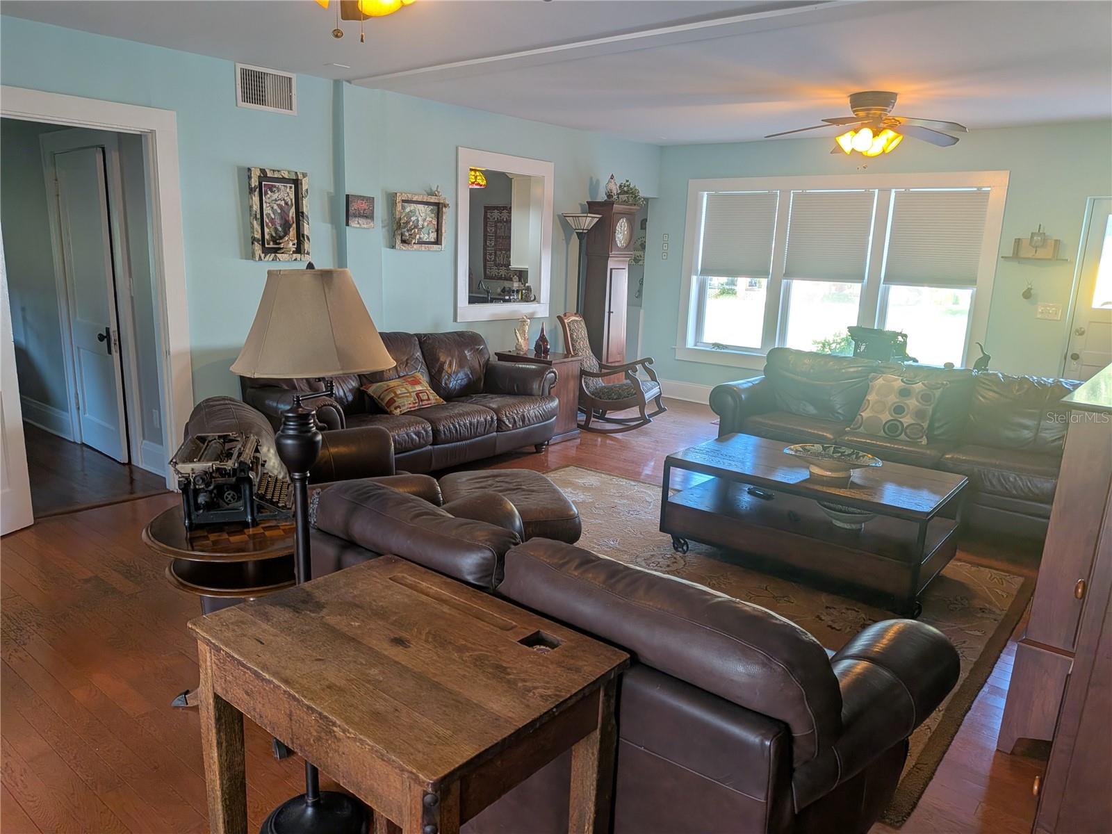 410 E PARK STREET, Lakeland, FL 33803