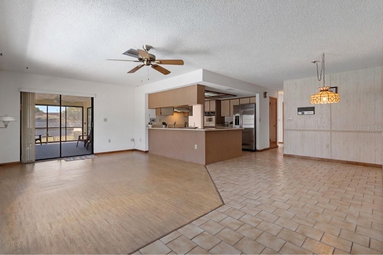Breakfast Nook and family Room
