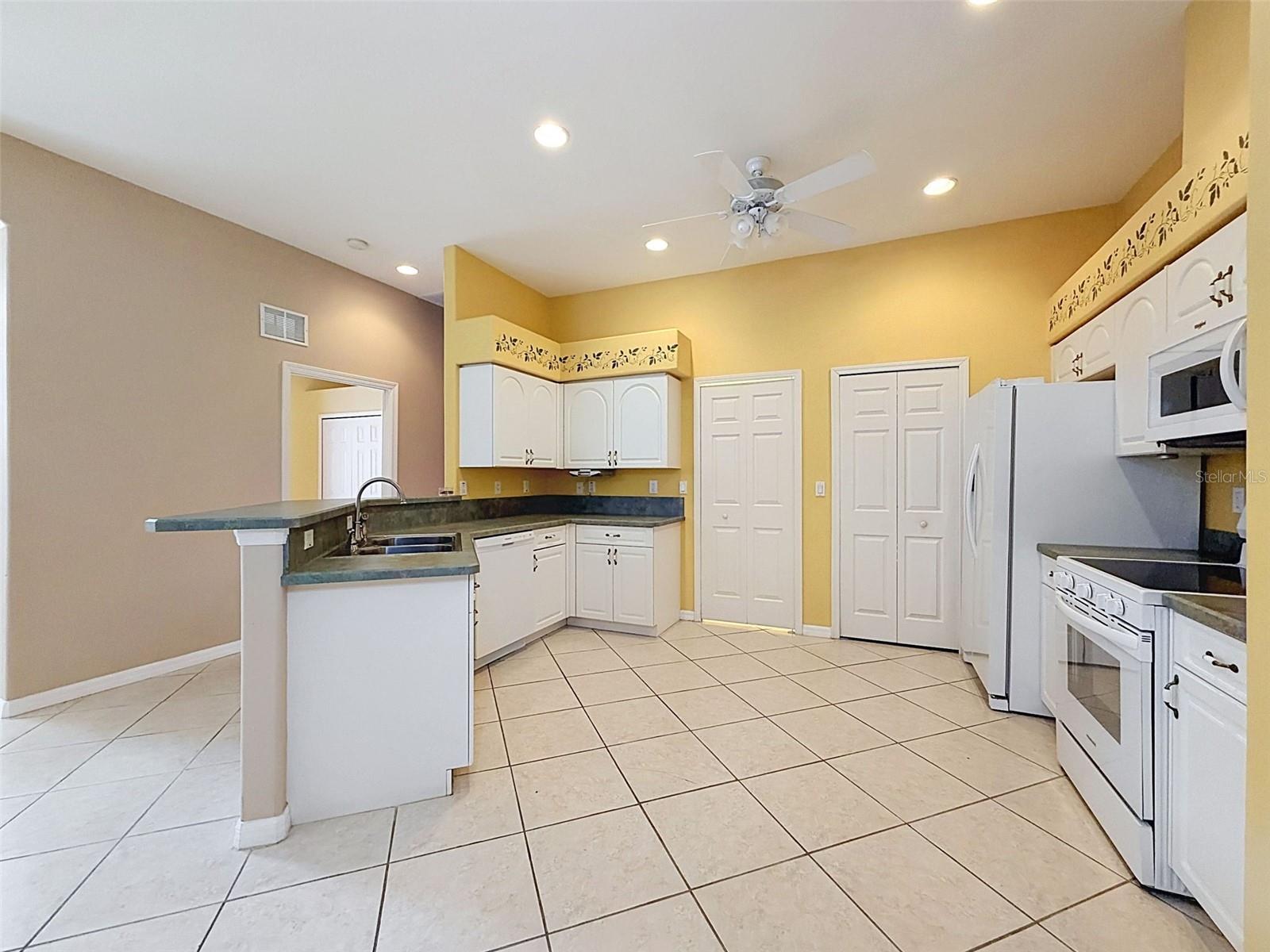 11440 GOLF ROUND DRIVE, New Port Richey, FL 34654