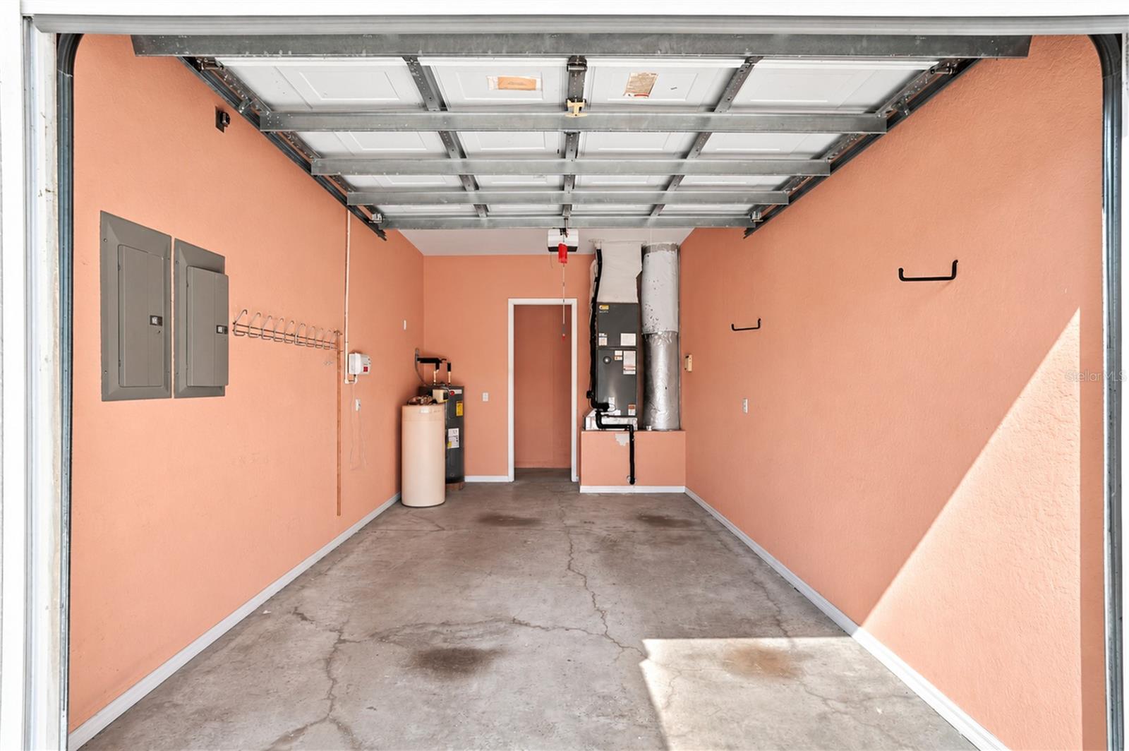 8698 MISSISSIPPI RUN, Weeki Wachee, FL 34613