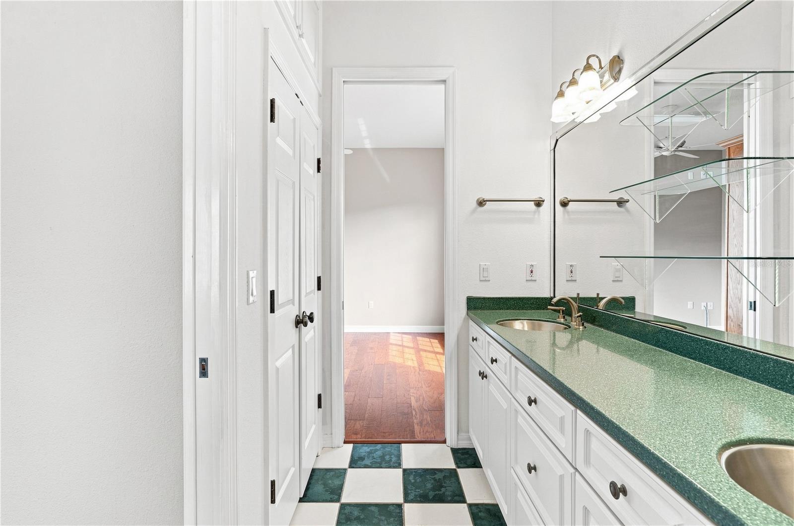8698 MISSISSIPPI RUN, Weeki Wachee, FL 34613