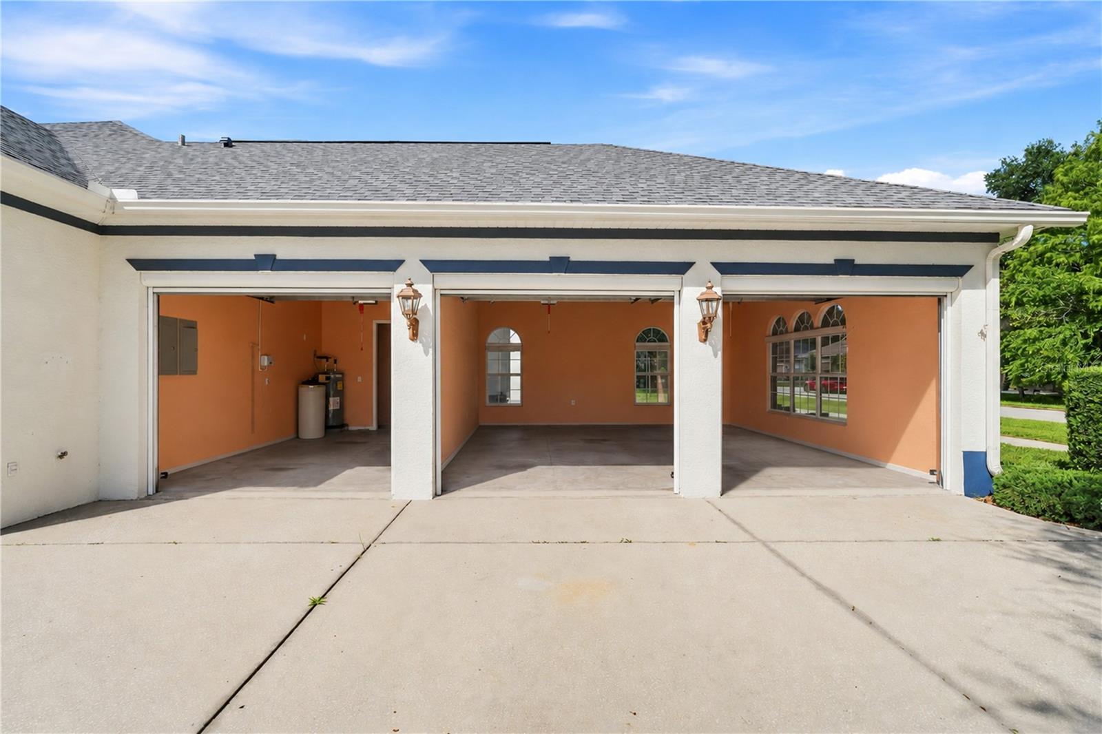8698 MISSISSIPPI RUN, Weeki Wachee, FL 34613