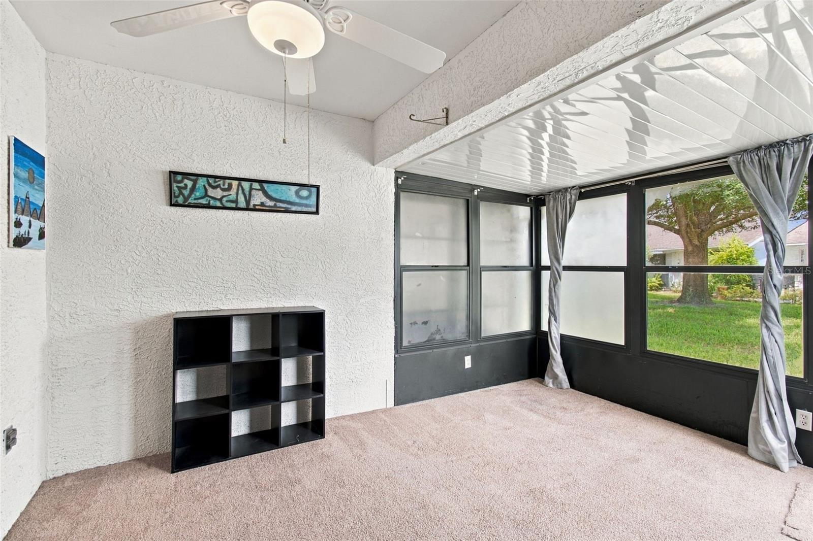 Florida Rm FLEX Space