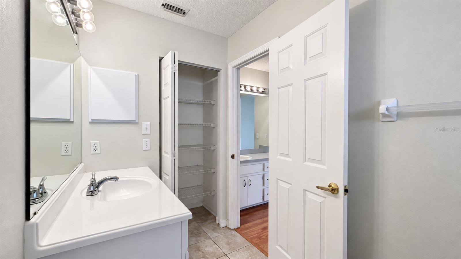 Master bedroom en-suite bath with large WIC.