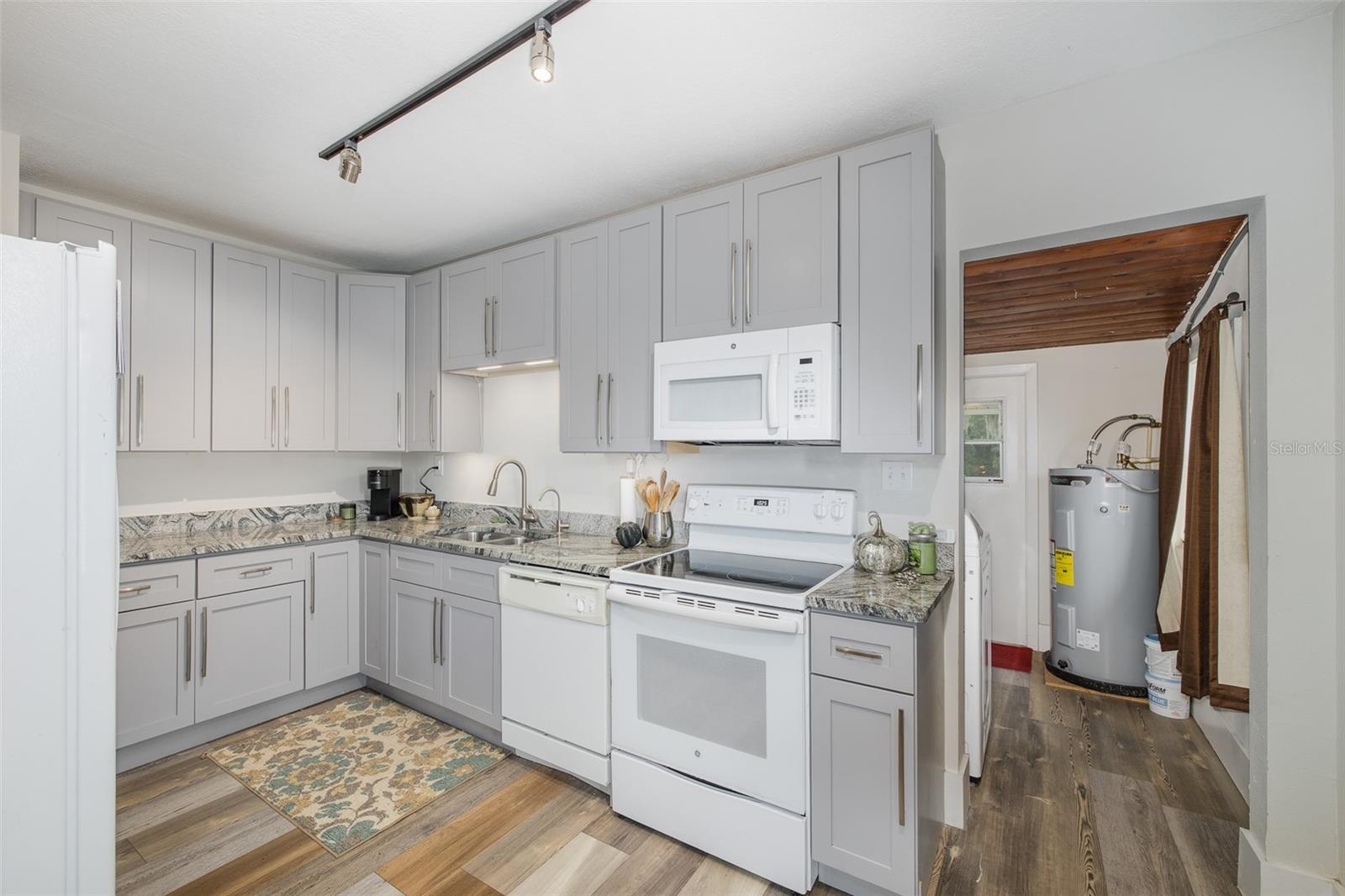 1205 S MAIN STREET, Brooksville, FL 34601