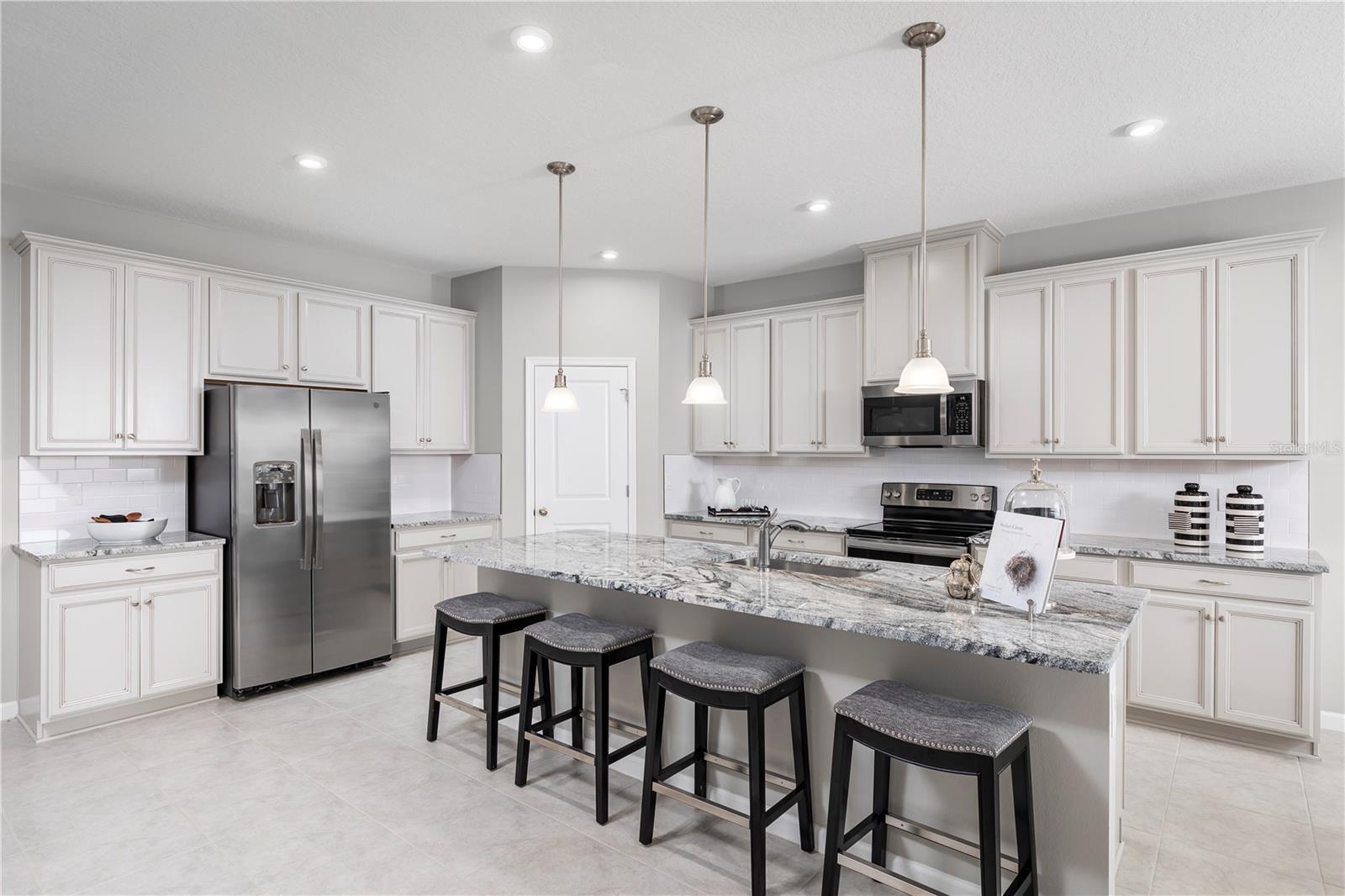 11126 NELLIE CROSSING CIRCLE, Clermont, FL 34711