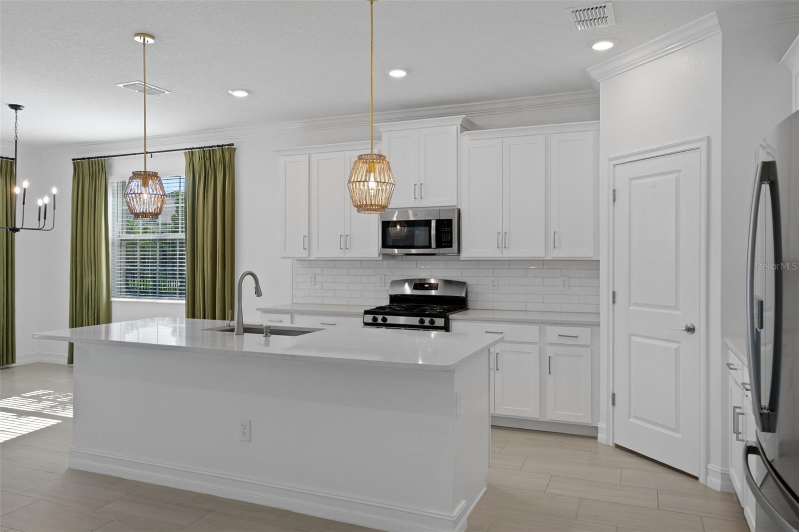 19410 FOREST GARDEN COURT, Brooksville, FL 34601