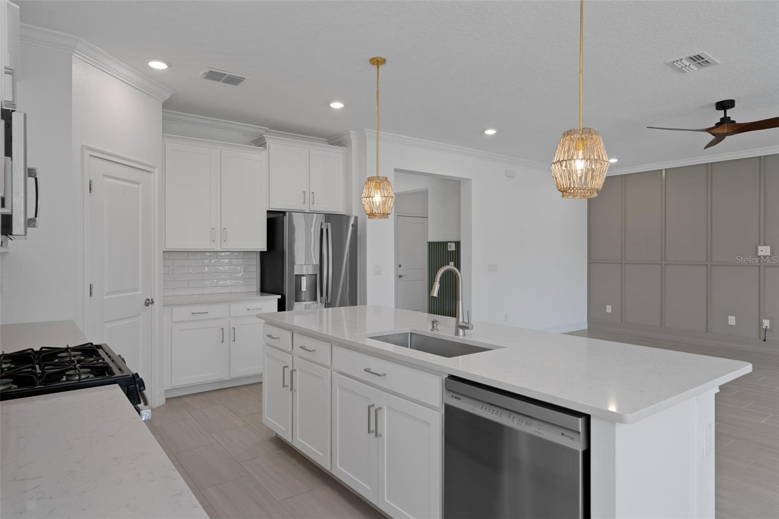 19410 FOREST GARDEN COURT, Brooksville, FL 34601