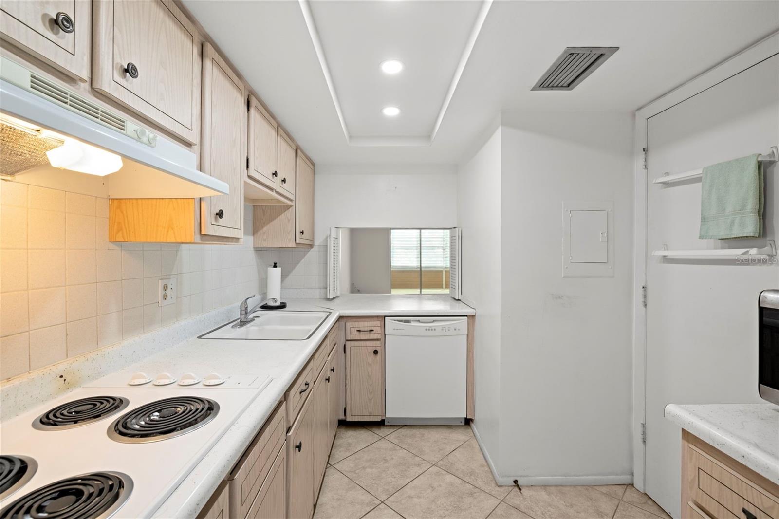 400 GLENNES LANE, #206, Dunedin, FL 34698