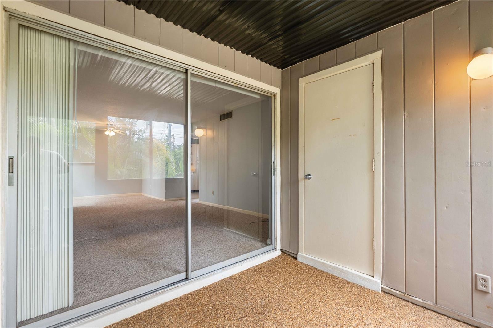 10455 CARROLLBROOK COURT, #114, Tampa, FL 33618