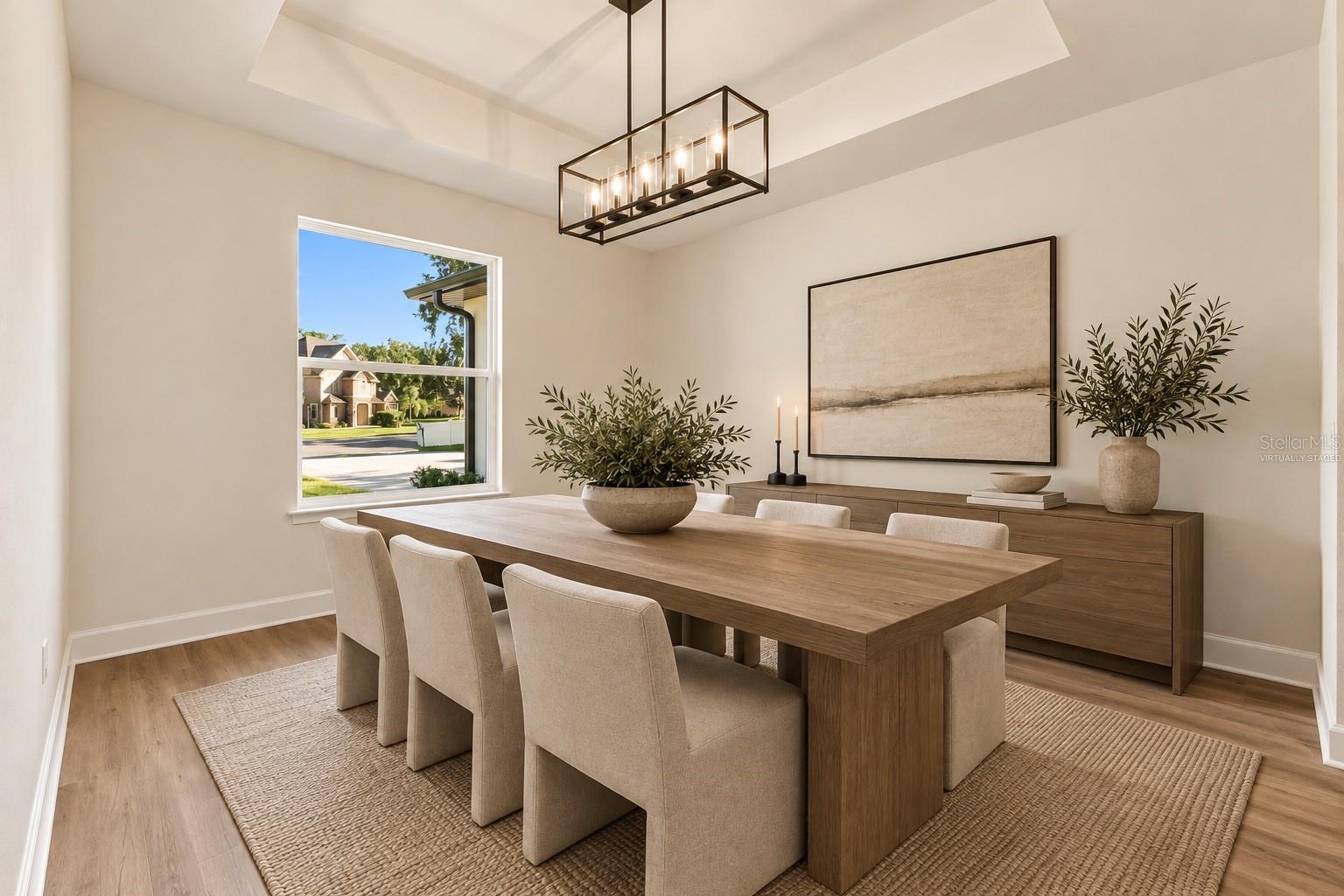 Virtually stageddining room