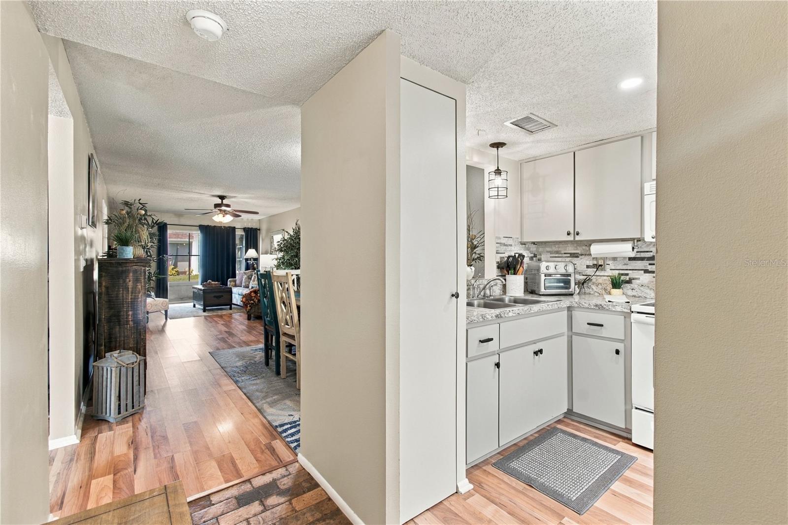 8220 SEVEN OAKS COURT, #5, Port Richey, FL 34668