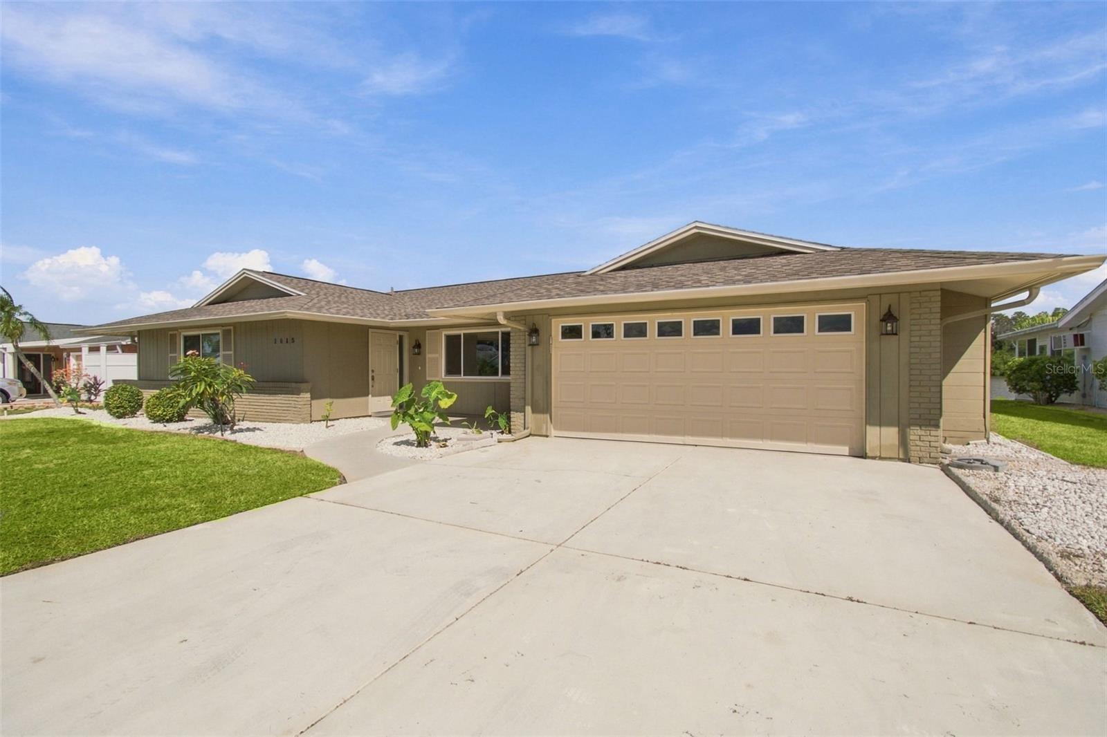 1615 BUNKER HILL DRIVE, Sun City Center, FL 33573