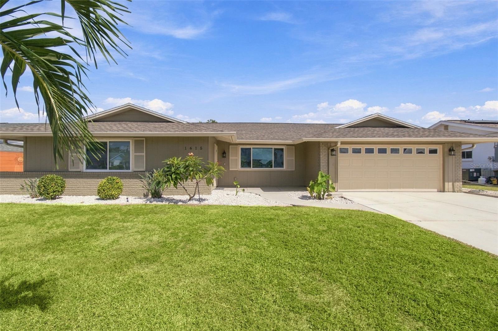1615 BUNKER HILL DRIVE, Sun City Center, FL 33573